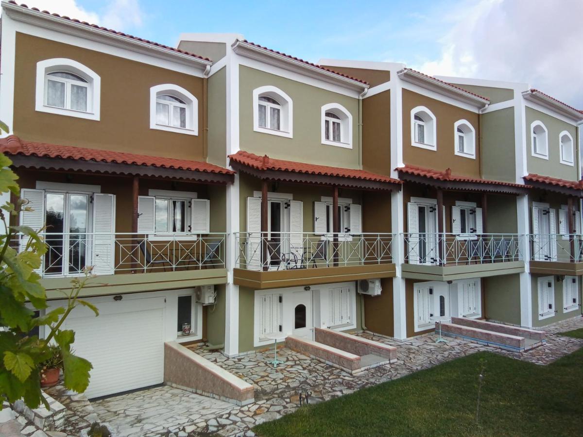 Dogis Retreat Apartment Agia Efimia Exterior photo